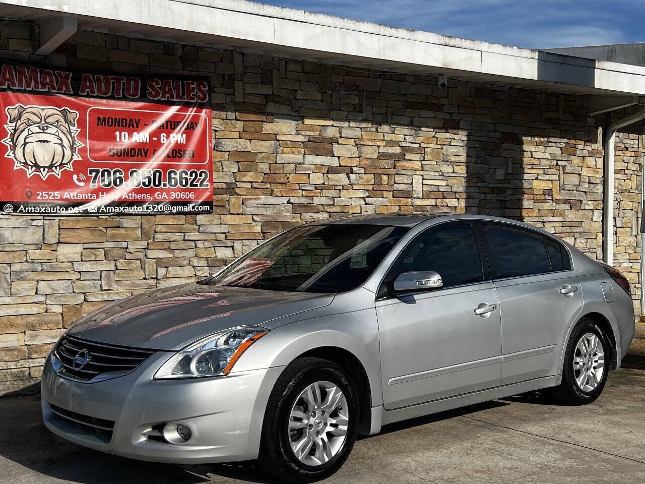Used 2012 Nissan Altima 2.5 SL w/ 2.5SL Pkg FWD image 2