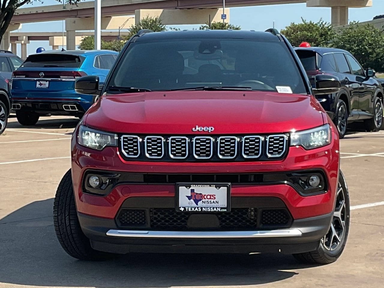 Used 2025 Jeep Compass Limited AWD/4WD image 2