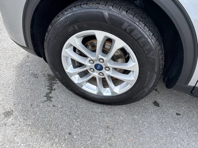 Certified 2022 Ford Escape SE w/ Cold Weather Package AWD/4WD image 15
