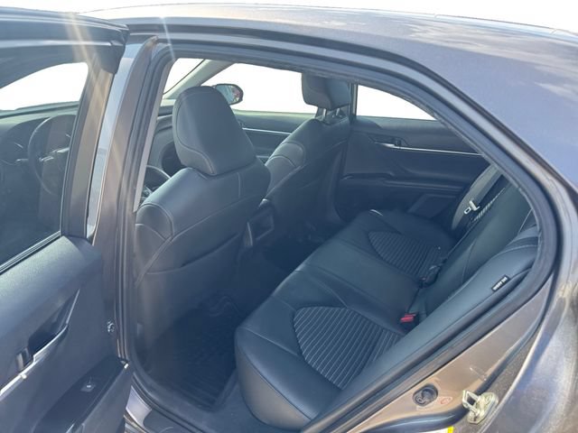 Used 2019 Toyota Camry SE FWD image 13