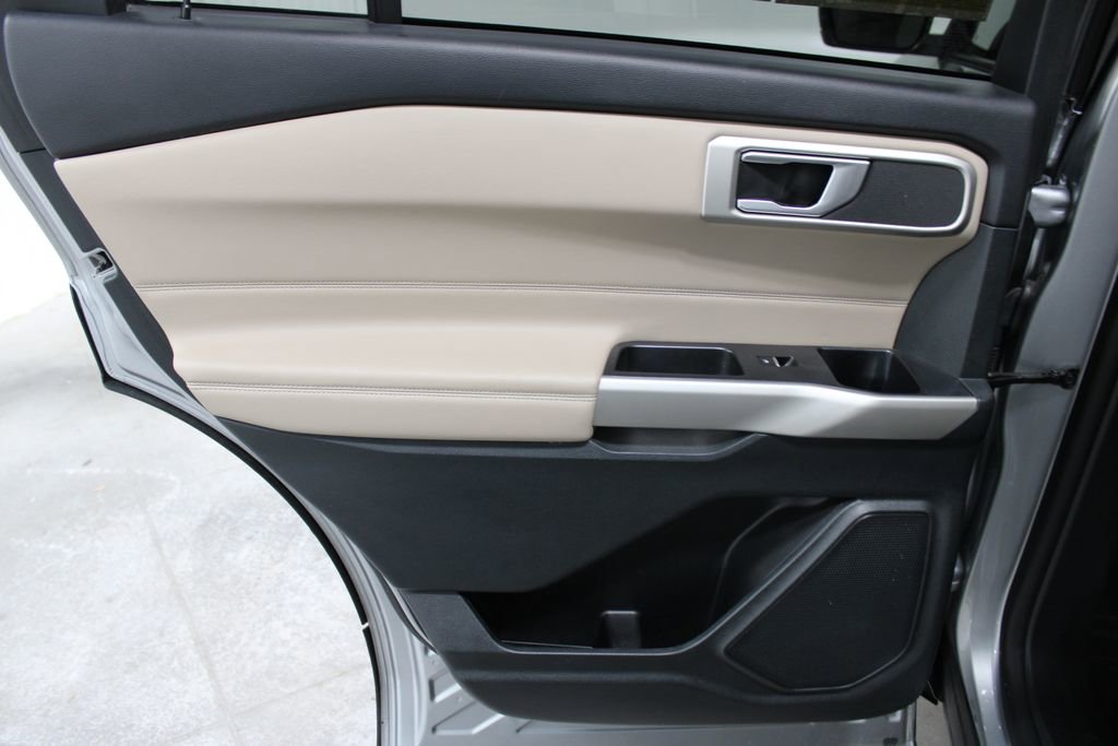 Used 2023 Ford Explorer XLT w/ Equipment Group 202A image 20