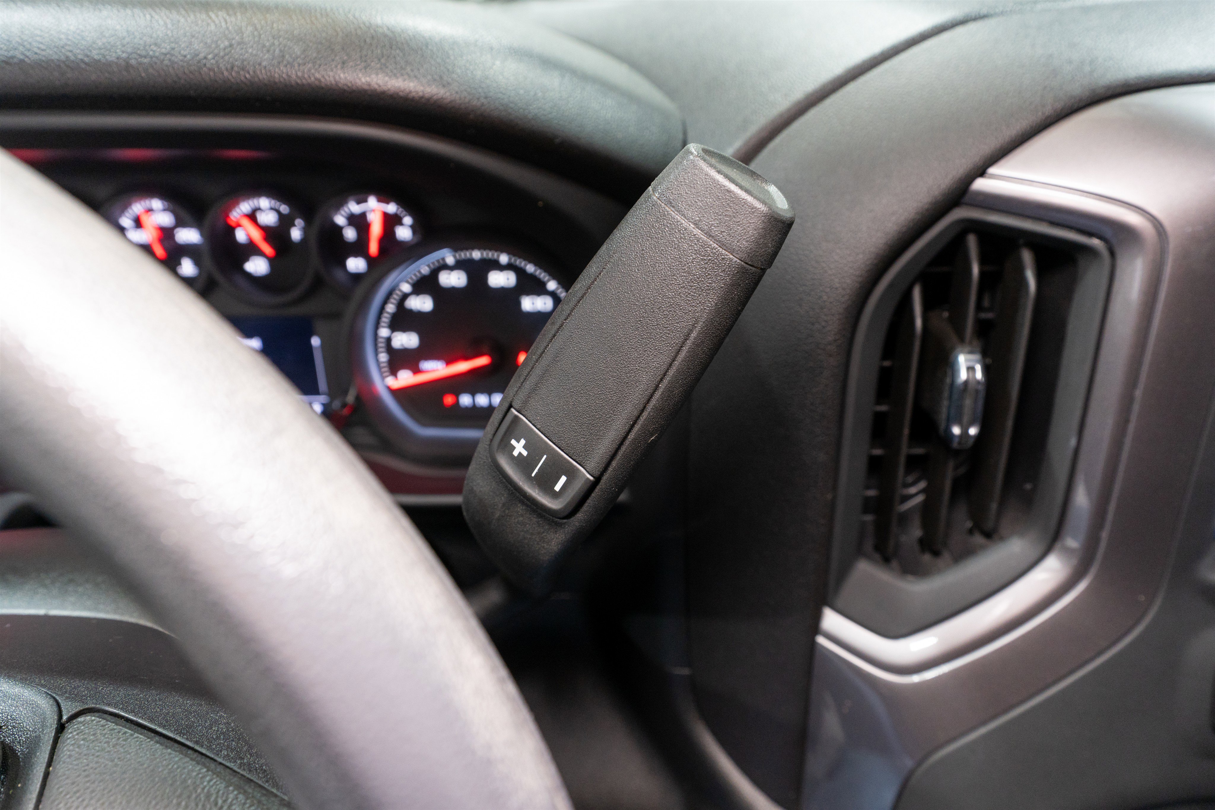 Used 2024 Chevrolet Silverado 1500 Custom image 26