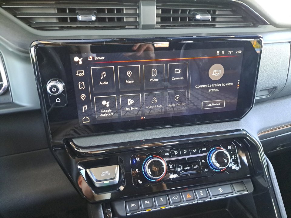 Certified 2025 GMC Sierra 1500 AT4 w/ AT4 Premium Package AWD/4WD image 28