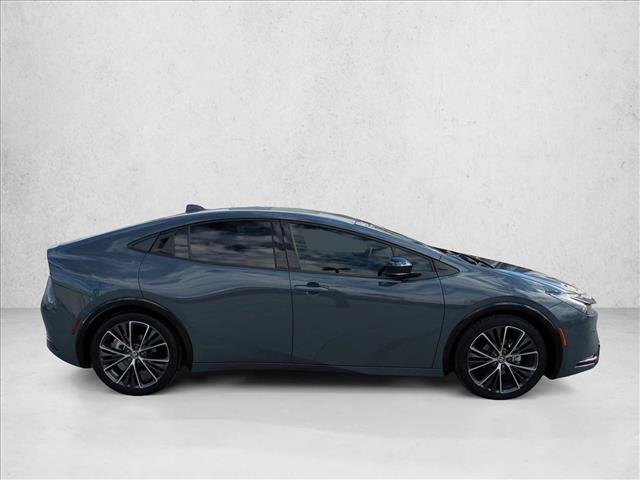 Certified 2023 Toyota Prius XLE FWD image 4