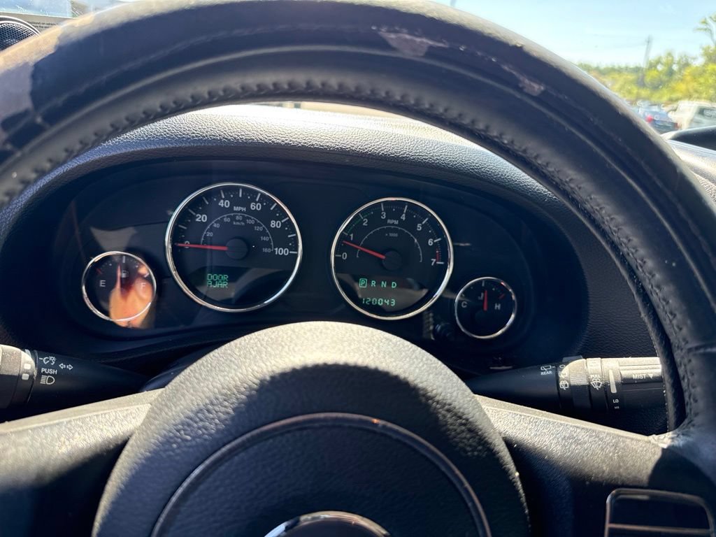 Used 2014 Jeep Wrangler Unlimited Sport w/ Quick Order Package 24S AWD/4WD image 7