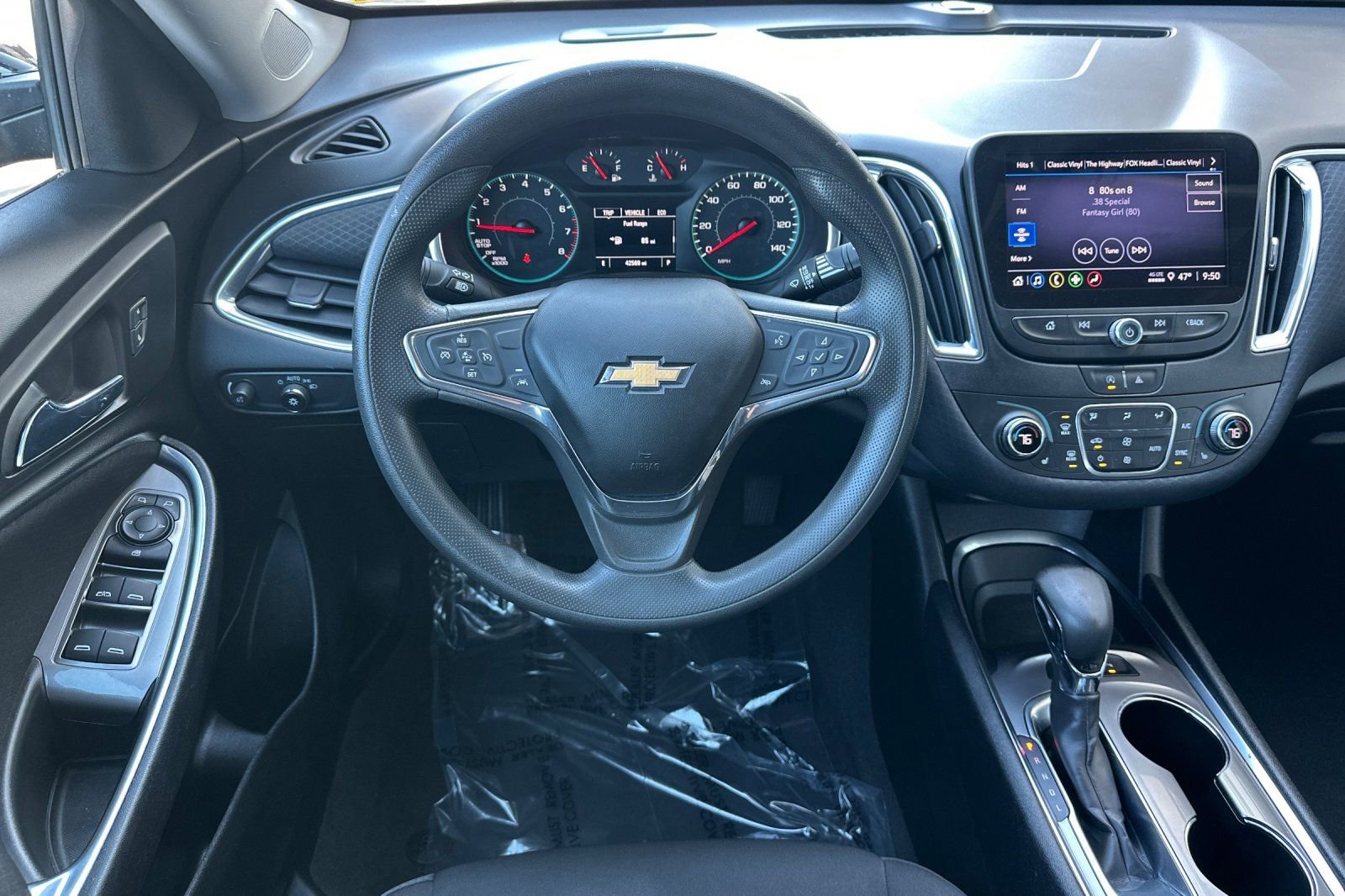 Used 2021 Chevrolet Malibu LT image 17