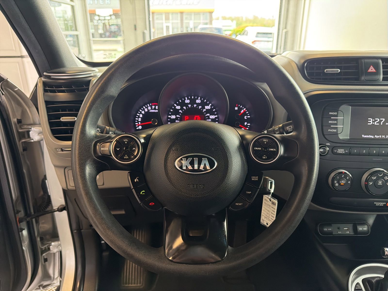 Used 2018 Kia Soul FWD image 16