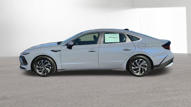 New 2026 Hyundai Sonata Blue FWD image 5