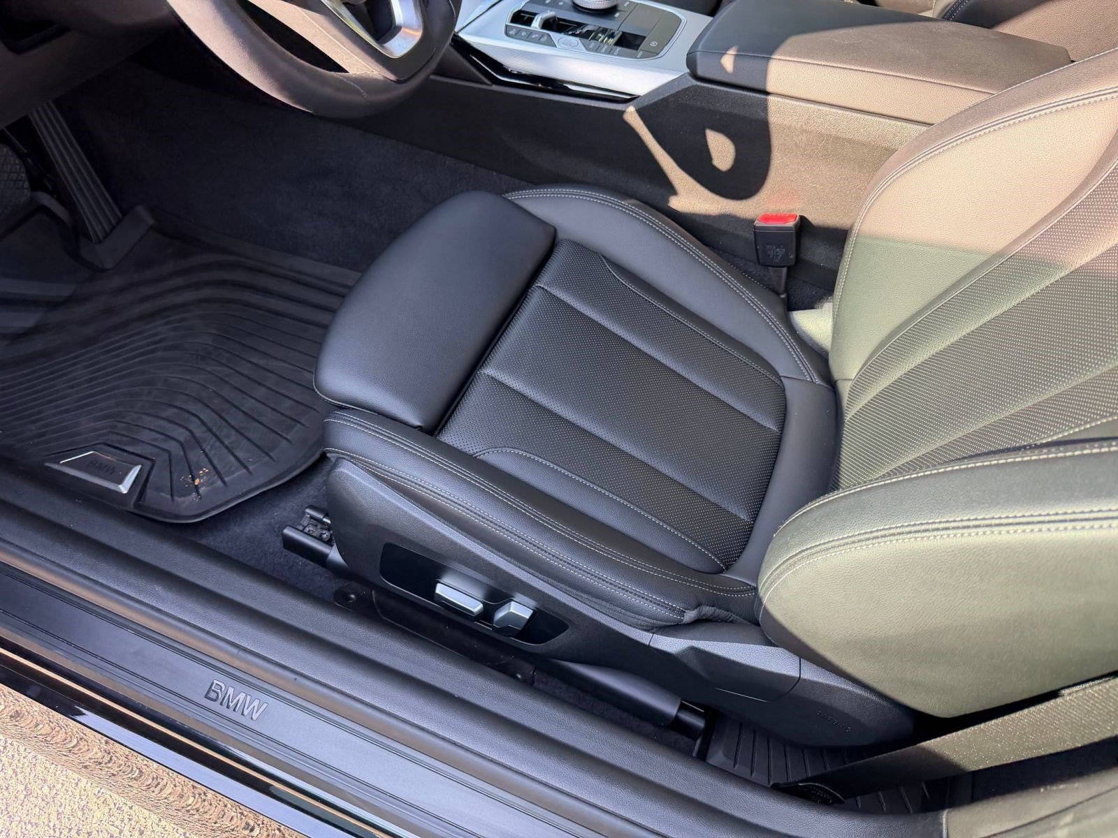 Certified 2023 BMW 230i Coupe w/ Convenience Package RWD image 13