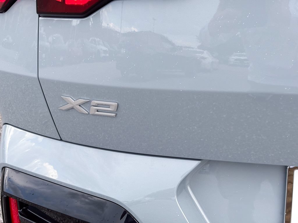 New 2026 BMW X2 xDrive28i w/ Technology Package AWD/4WD image 7