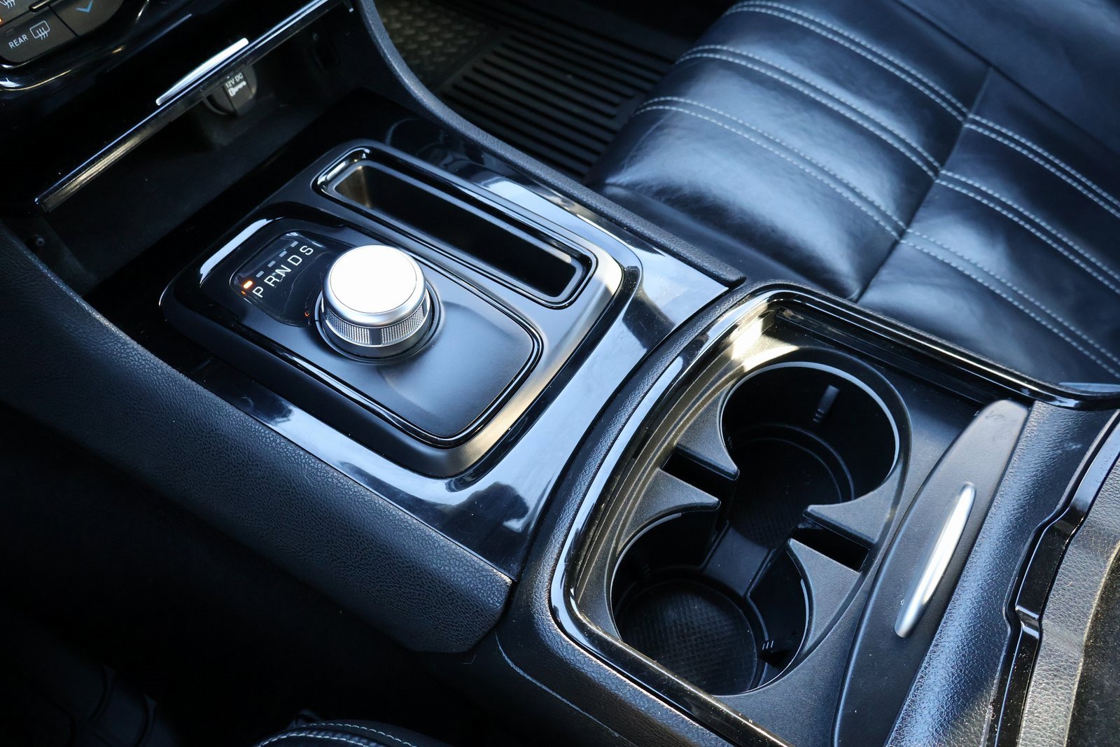 Used 2023 Chrysler 300 S image 32