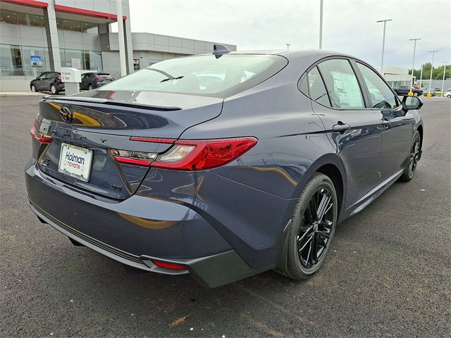 New 2026 Toyota Camry SE image 5