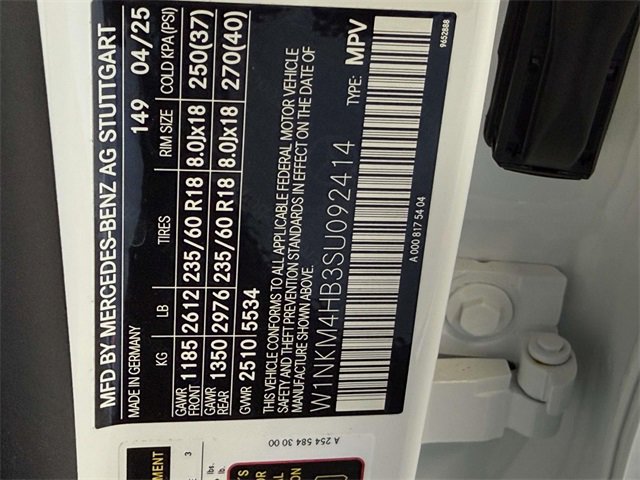 Used 2025 Mercedes-Benz GLC 300 4MATIC image 31