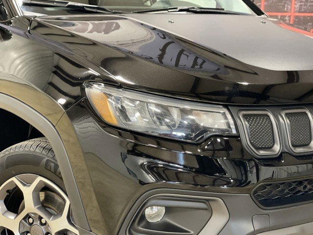 Used 2022 Jeep Compass Trailhawk w/ Trailhawk Convenience Group image 10