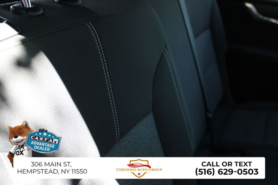 Used 2025 GMC Acadia Elevation FWD image 24