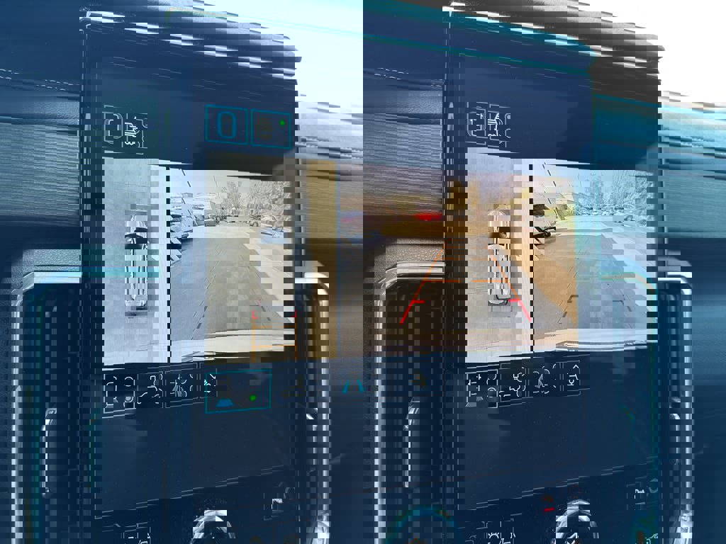 Used 2025 GMC Acadia Denali w/ Super Cruise Package image 19