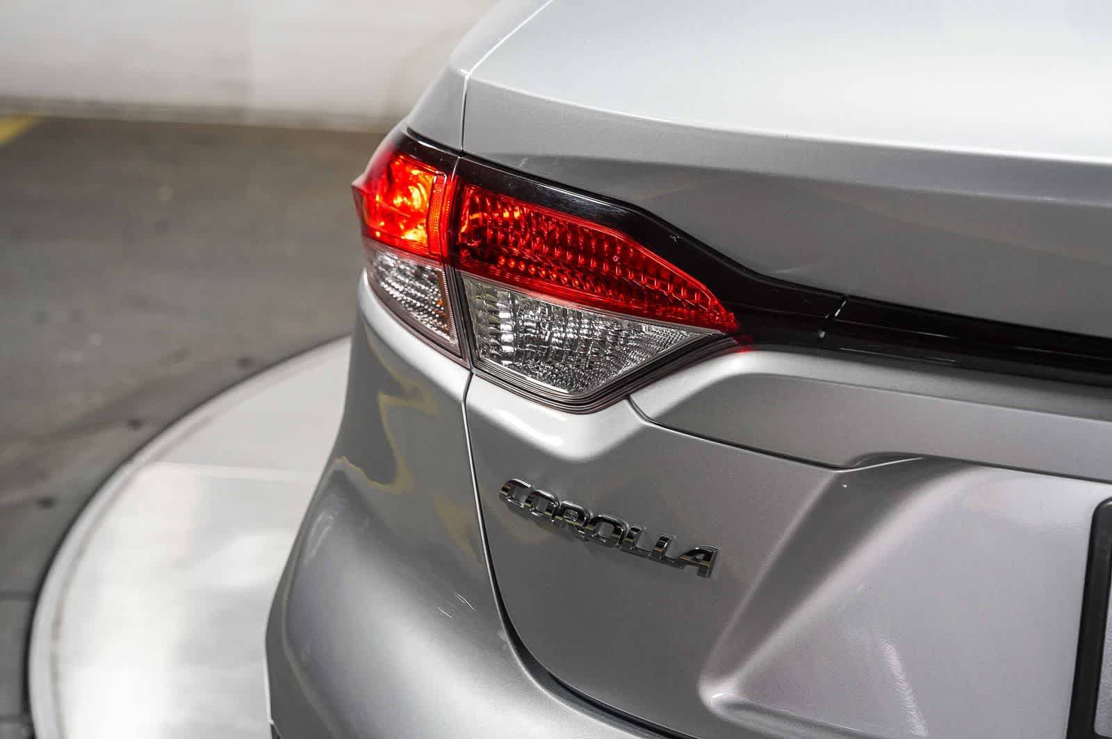 Certified 2022 Toyota Corolla LE FWD image 12