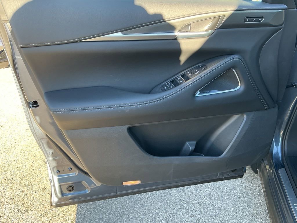 Certified 2026 INFINITI QX60 Luxe w/ Family Package image 23