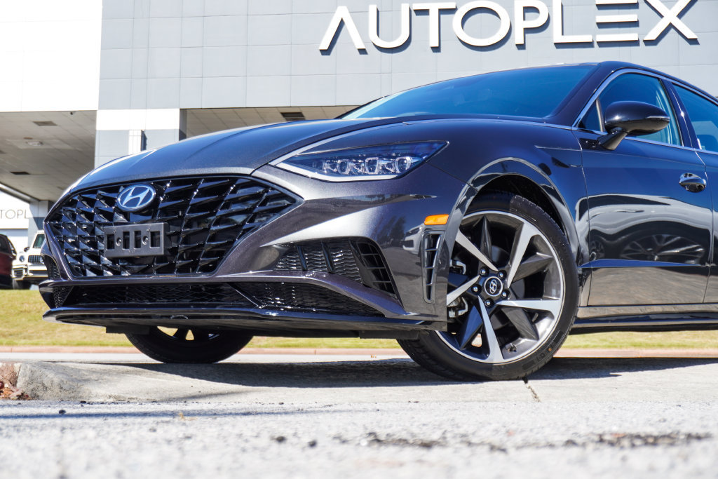 Used 2023 Hyundai Sonata SEL Plus w/ Cargo Package FWD image 2