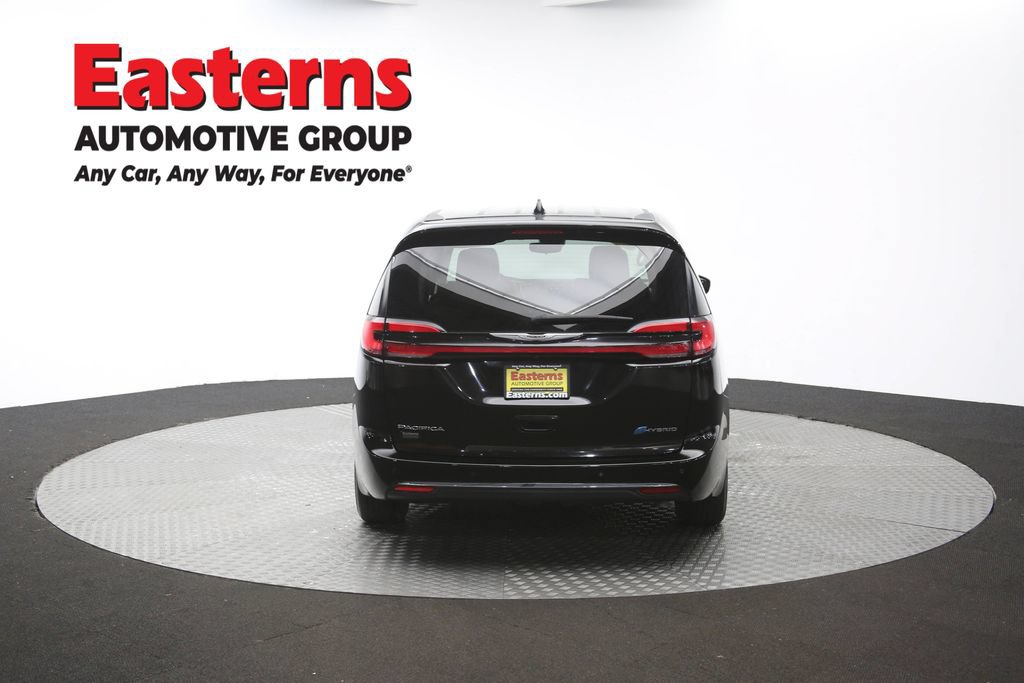 Used 2024 Chrysler Pacifica Limited FWD image 38