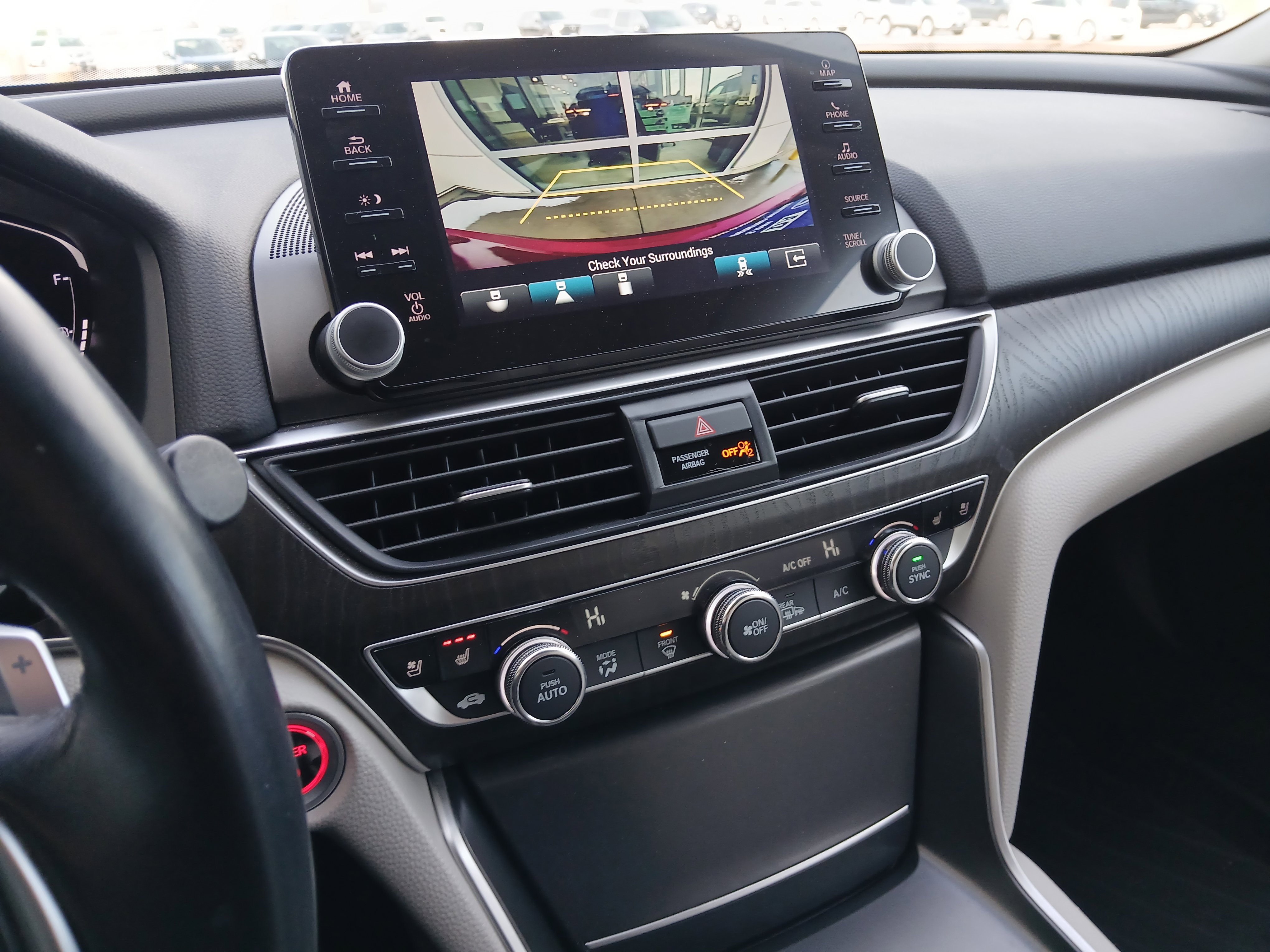 Used 2021 Honda Accord Touring image 12