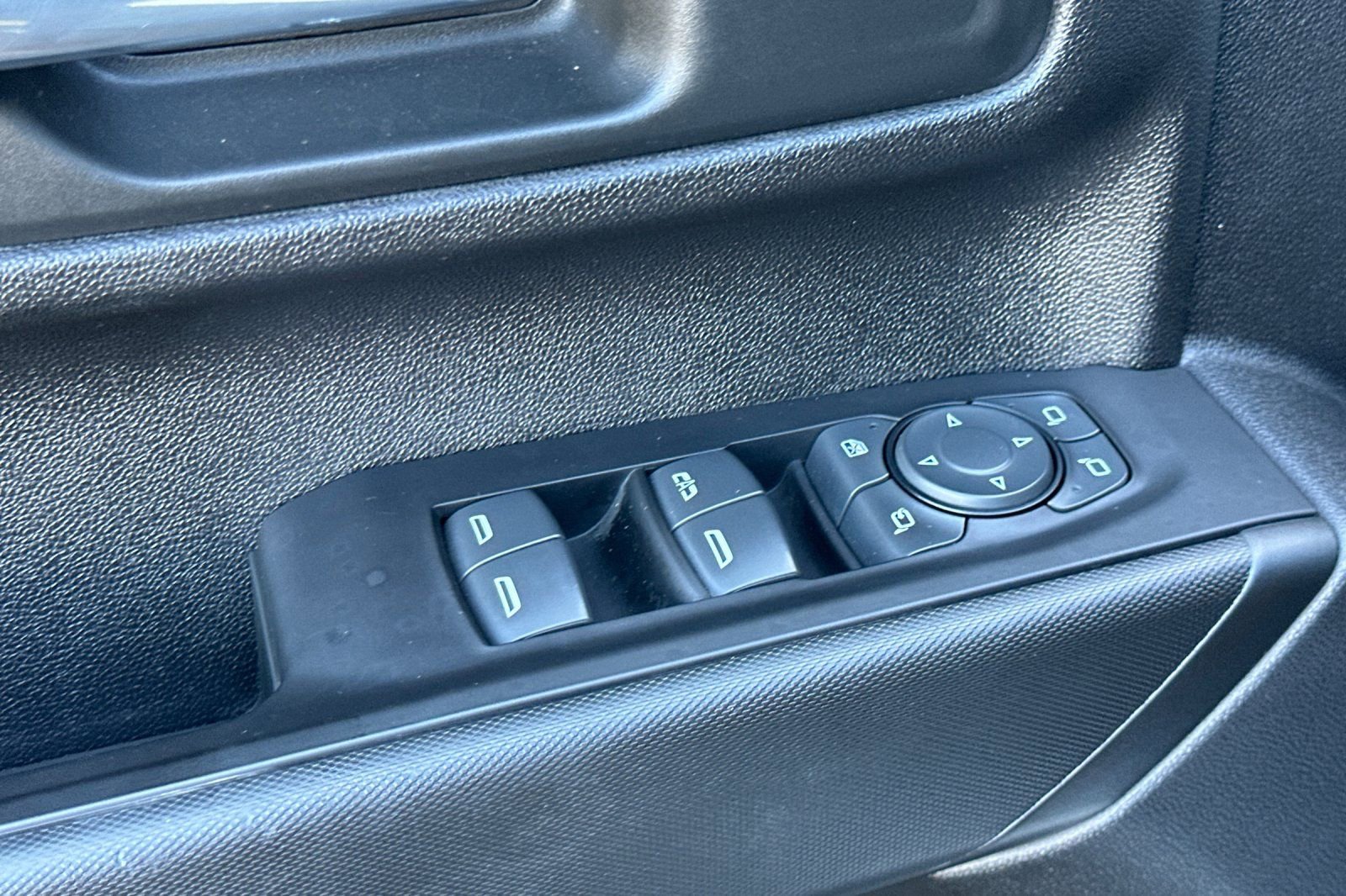 Used 2022 GMC Sierra 3500 Pro w/ Convenience Package image 11