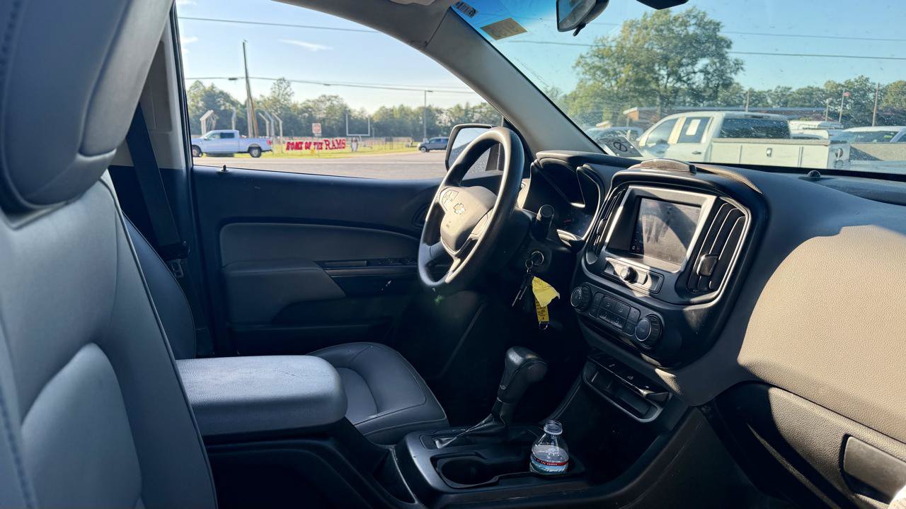 Used 2021 Chevrolet Colorado W/T w/ WT Convenience Package AWD/4WD image 9