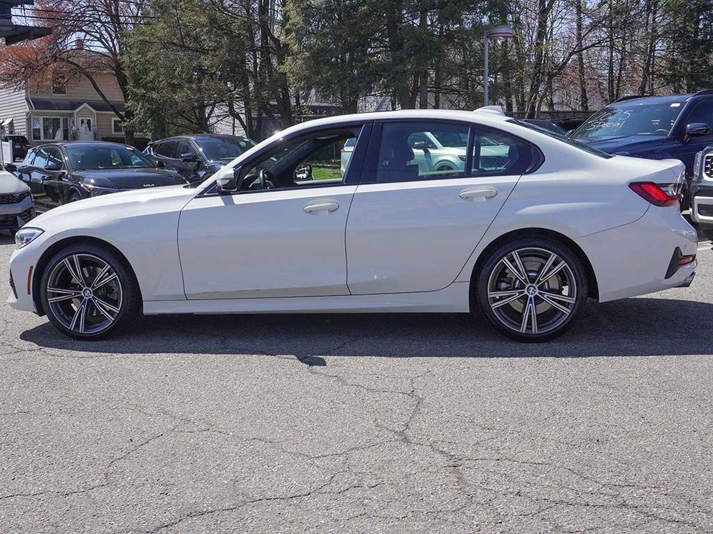 Used 2022 BMW 330i xDrive Sedan w/ Premium Package 2 image 18