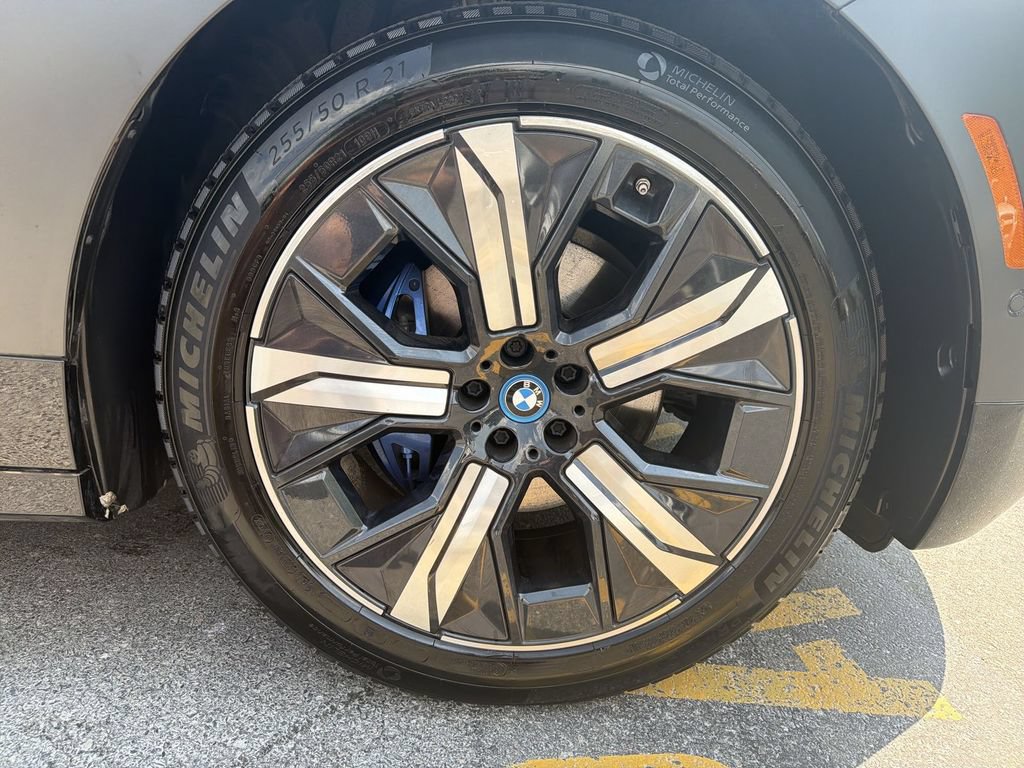 Used 2024 BMW iX M60 AWD/4WD image 16