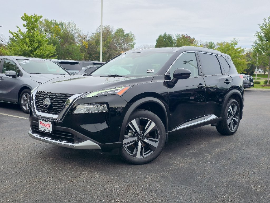 Used 2023 Nissan Rogue Platinum AWD/4WD image 2