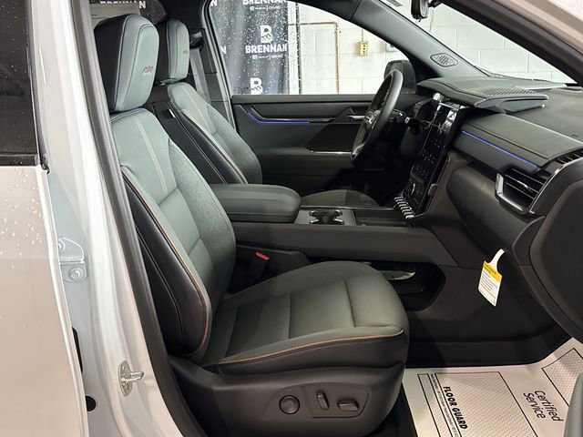 New 2026 GMC Acadia AT4 w/ Luxury Package image 28