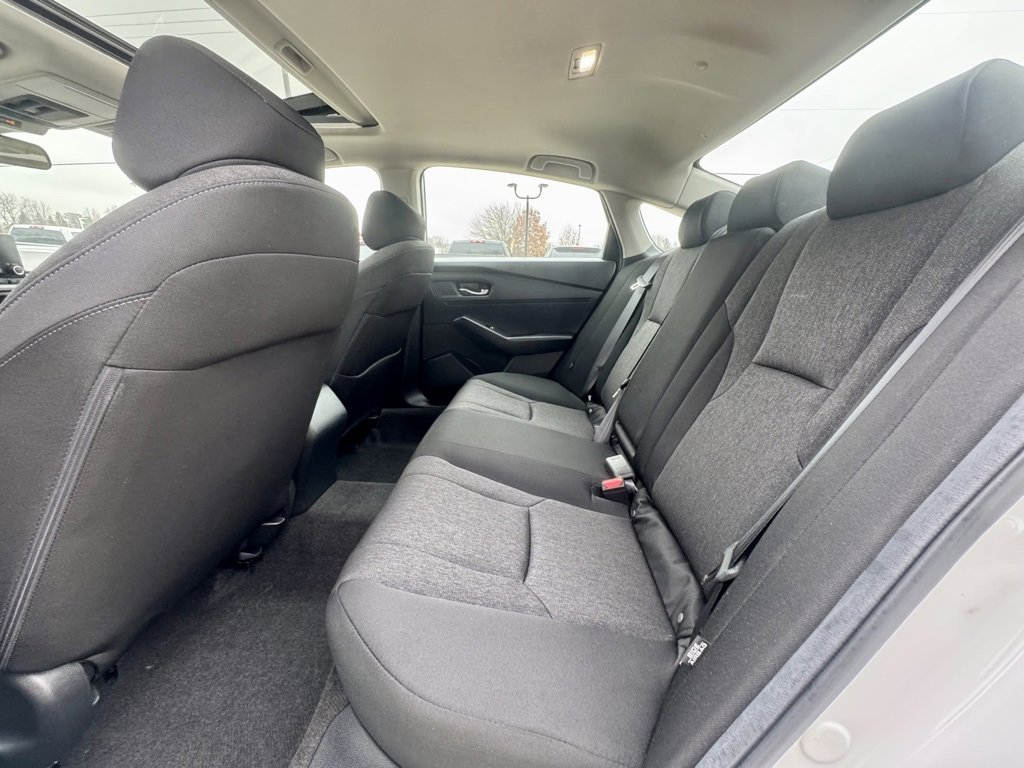 Used 2024 Honda Accord EX image 10