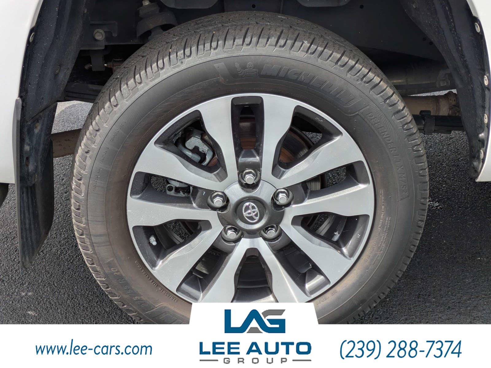 Used 2020 Toyota Tundra Limited w/ Limited Premium Package AWD/4WD image 10
