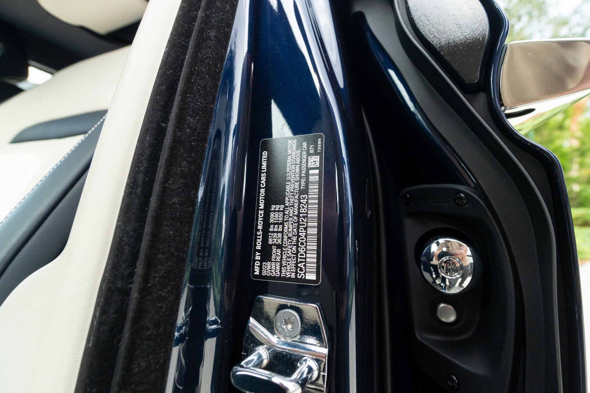Used 2023 Rolls-Royce Ghost Black Badge w/ Black Badge Ghost Package image 90