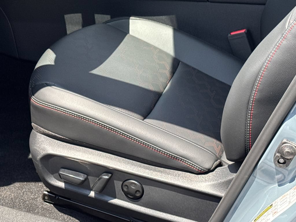 New 2026 Nissan Sentra SR w/ SR Premium Package FWD image 7