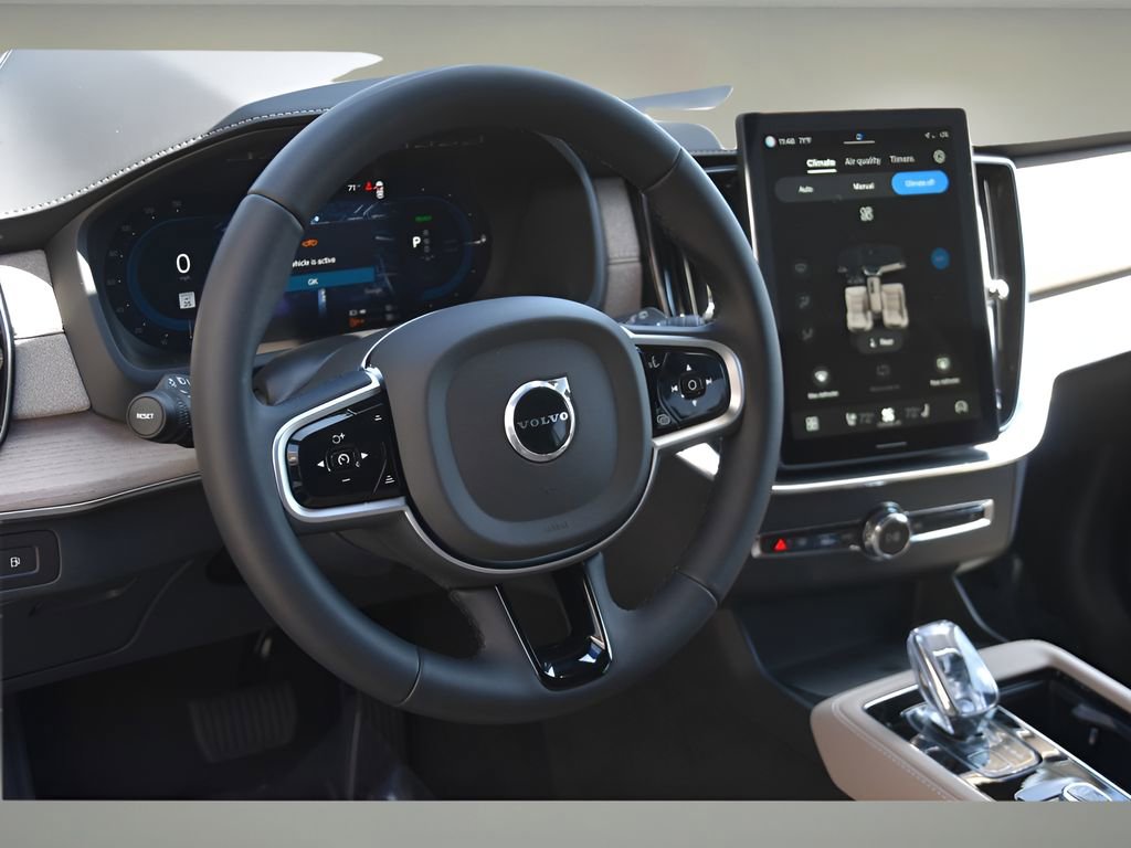 Certified 2025 Volvo XC90 T8 Plus w/ Protection Package Premier image 8