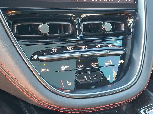 Used 2021 Aston Martin DBX image 13