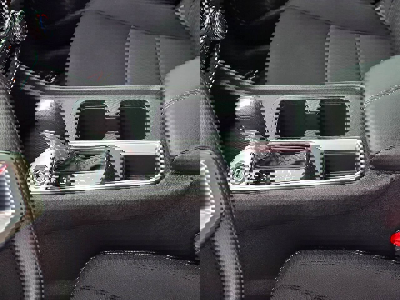 Used 2025 Nissan Sentra SV image 21