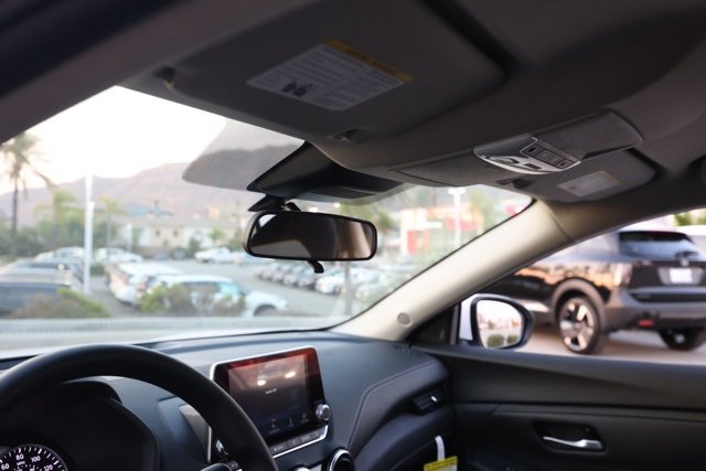 New 2025 Nissan Sentra SV w/ Lighting Package image 13