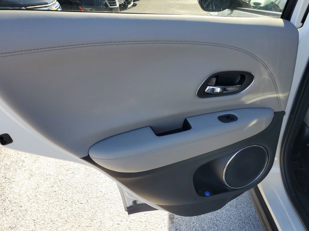 Used 2021 Honda HR-V EX-L image 19