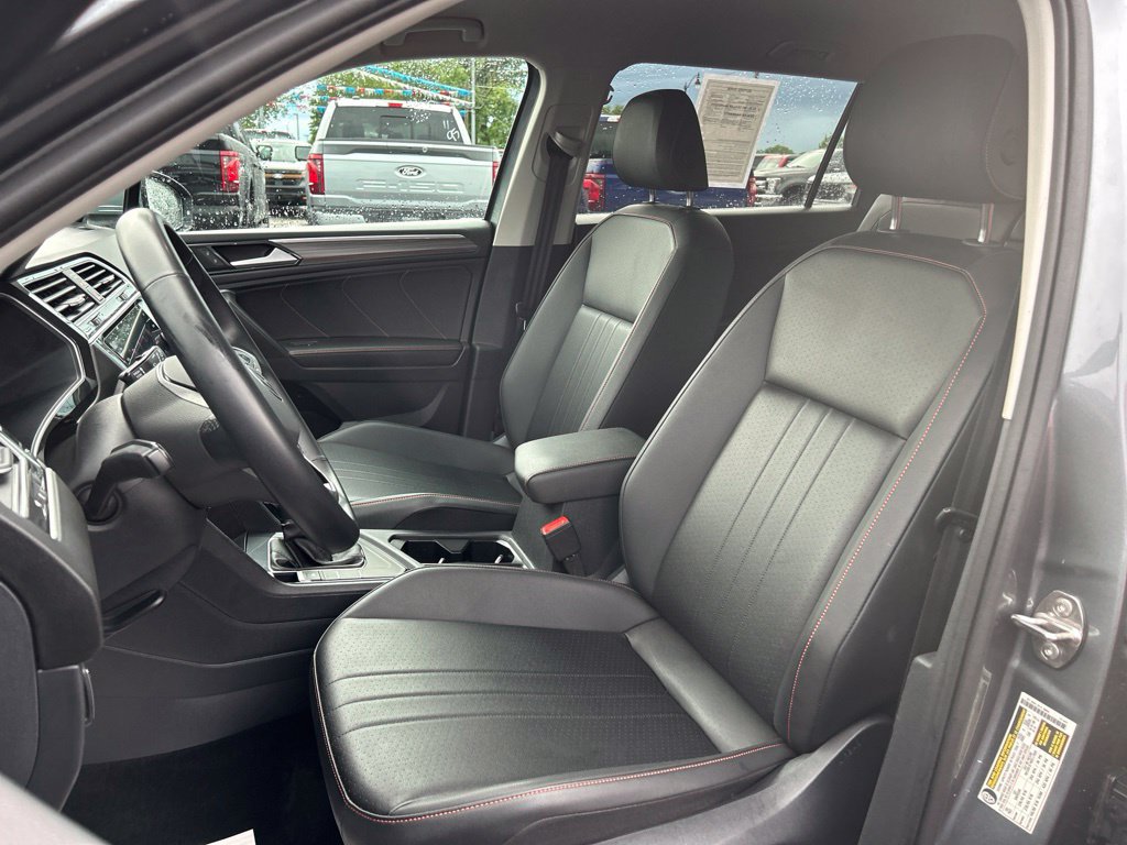 Used 2024 Volkswagen Tiguan Wolfsburg Edition FWD image 17