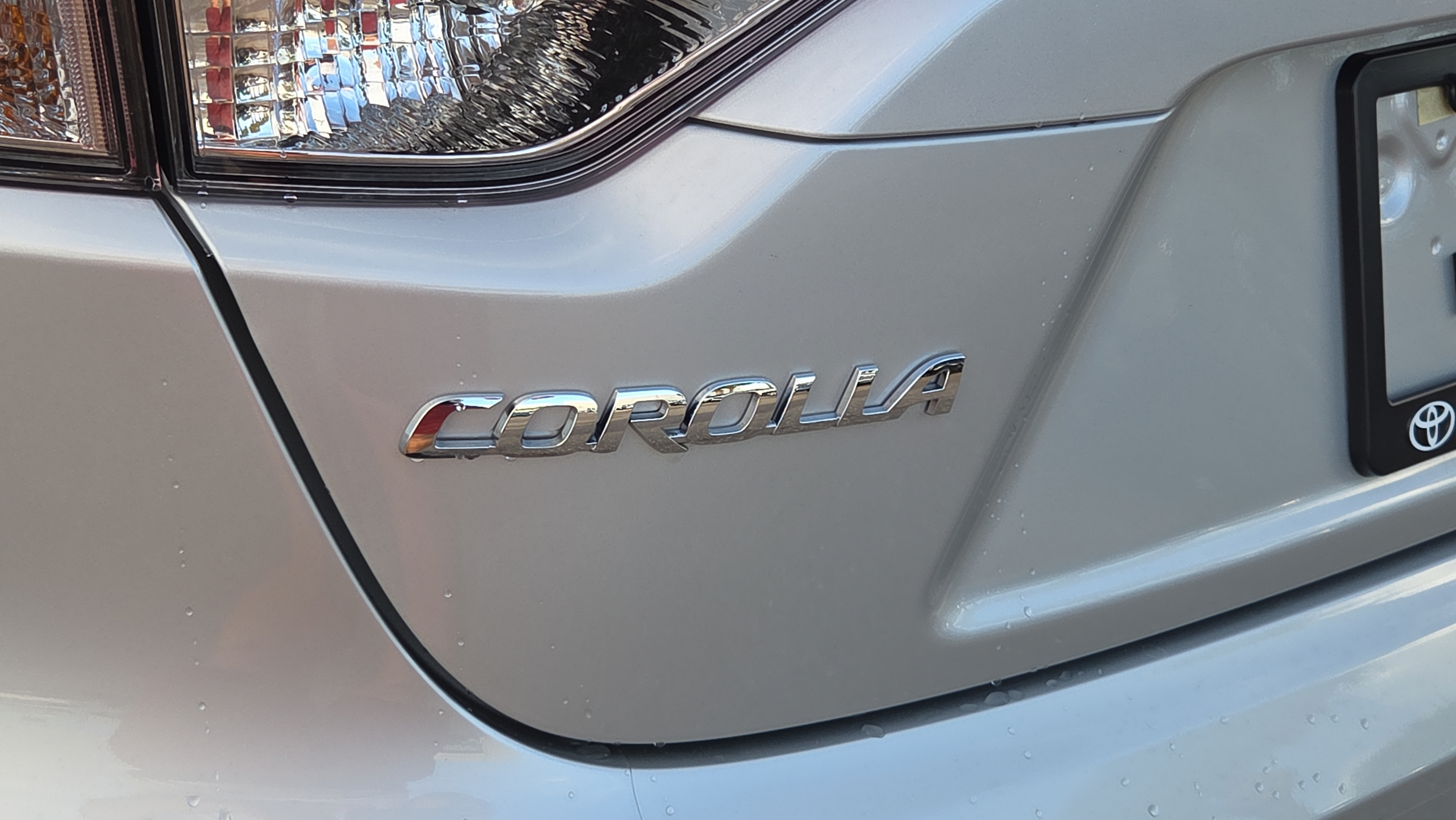 Certified 2026 Toyota Corolla SE FWD image 30