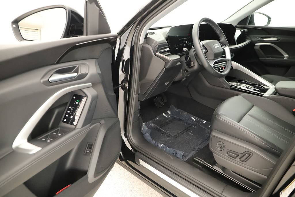 Certified 2025 Audi Q5 Premium AWD/4WD image 14