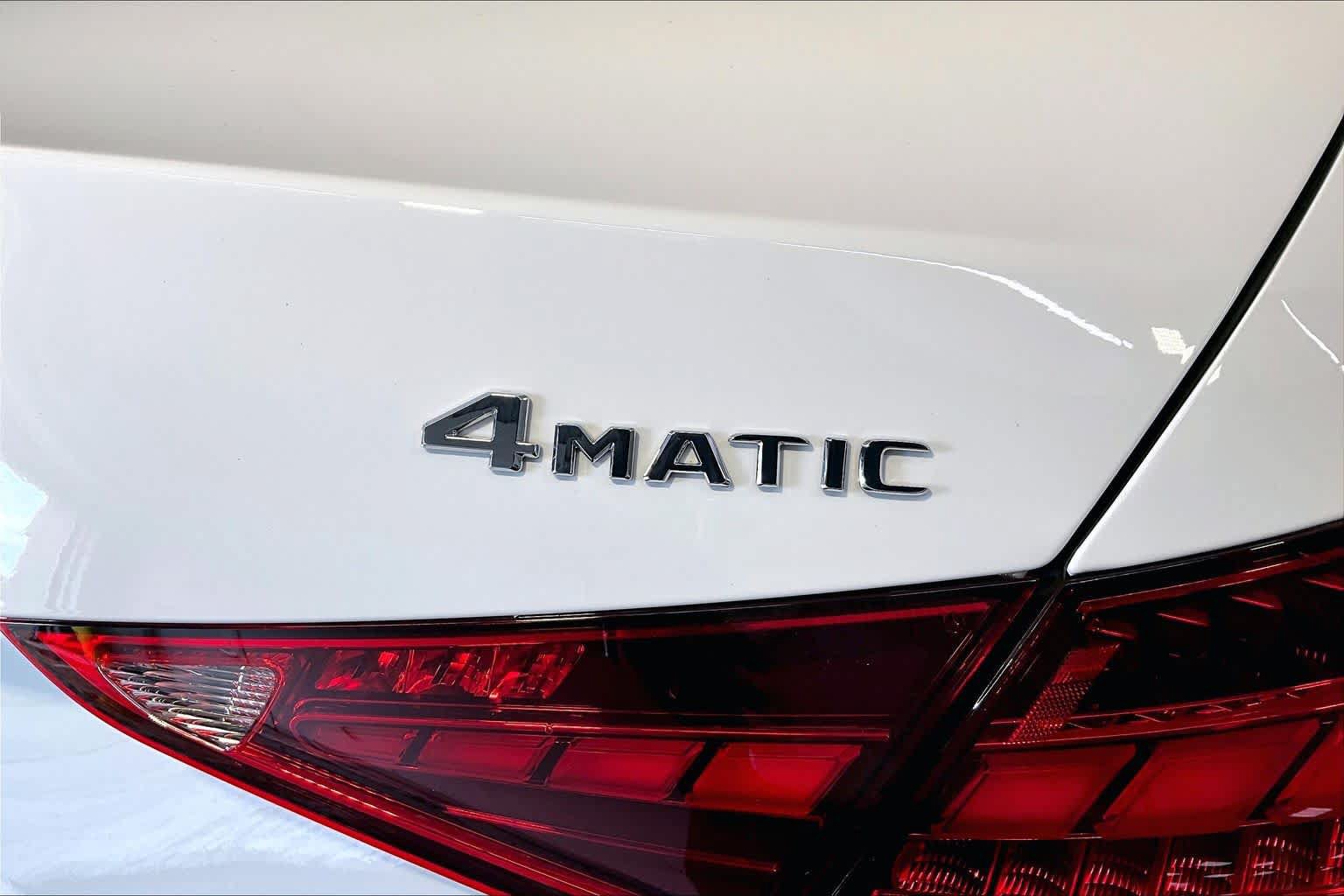 Used 2022 Mercedes-Benz C 300 4MATIC Sedan image 10