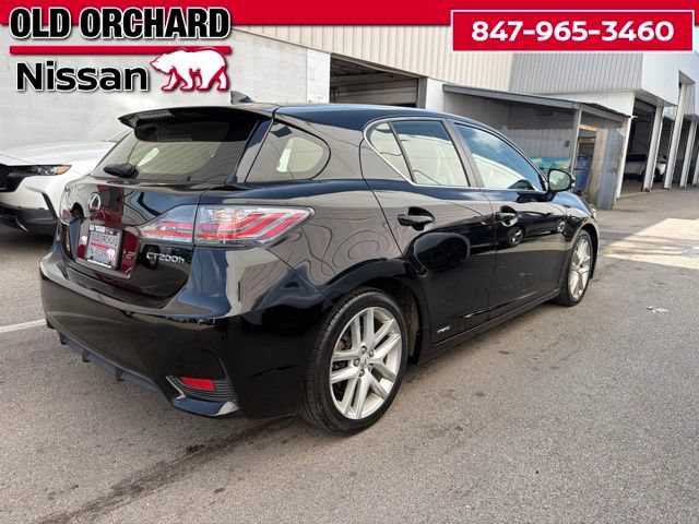 Used 2015 Lexus CT 200h w/ Seat Comfort Package FWD image 4