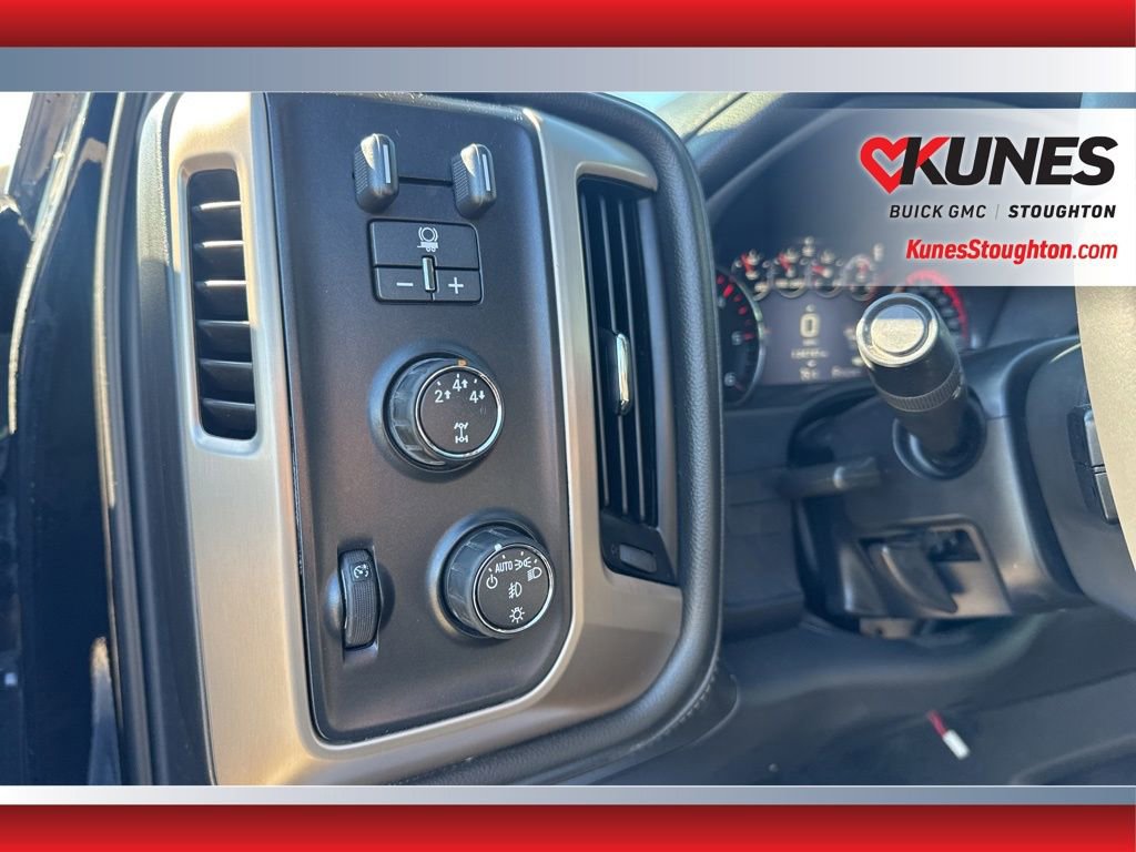 Used 2015 GMC Sierra 2500 Denali w/ Driver Alert Package image 23