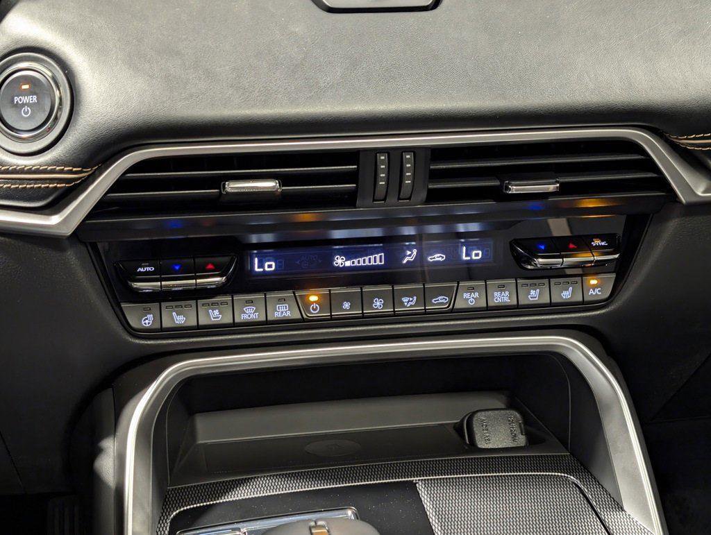 New 2024 MAZDA CX-90 Plug-In Hybrid w/ Premium Plus image 26