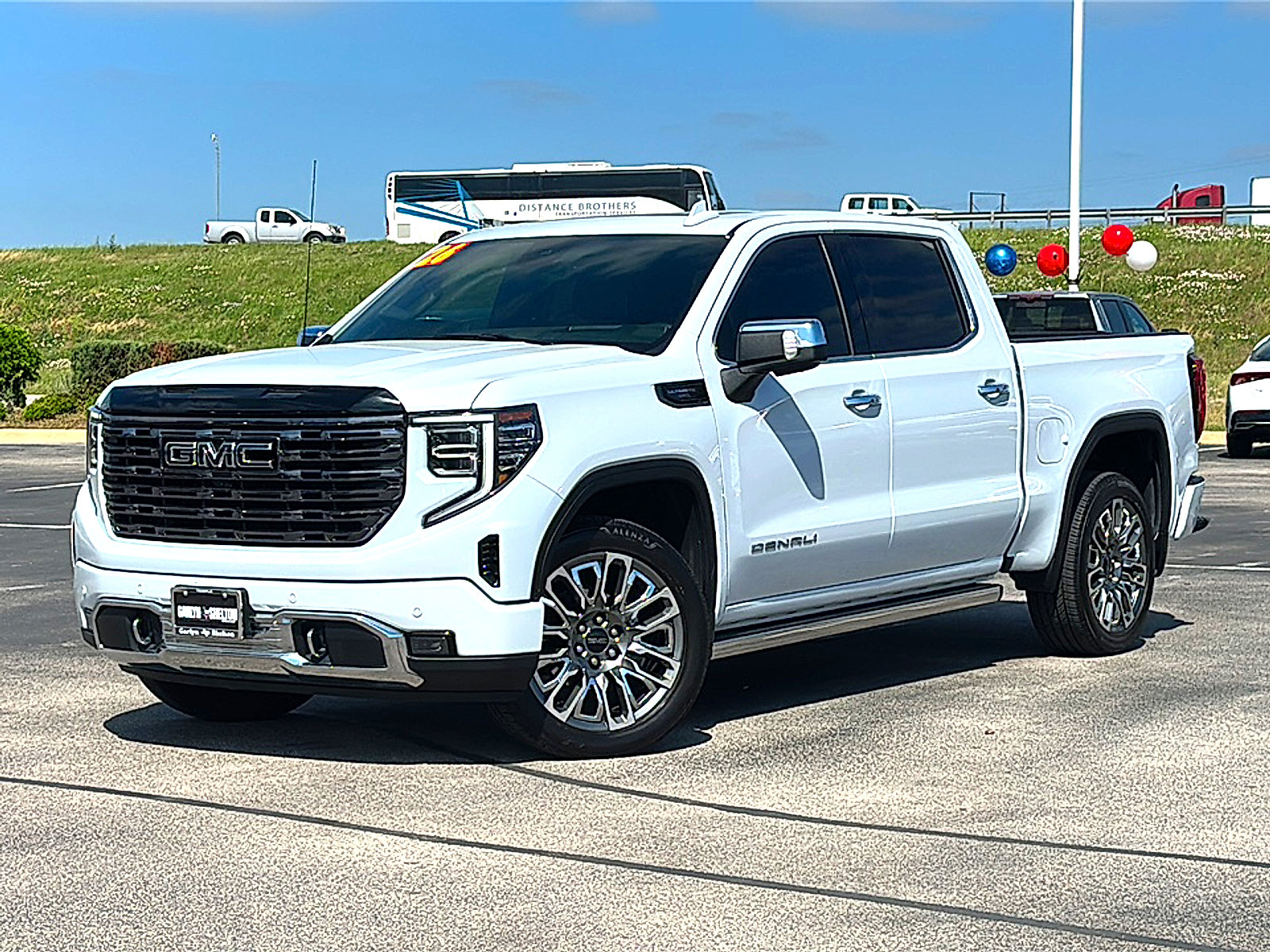 Used 2026 GMC Sierra 1500 Denali Ultimate AWD/4WD image 2