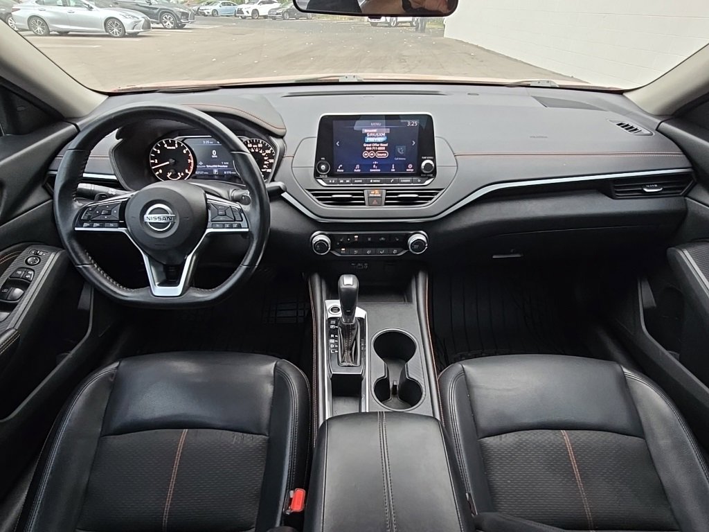 Used 2019 Nissan Altima 2.5 SR w/ SR Premium Package image 13