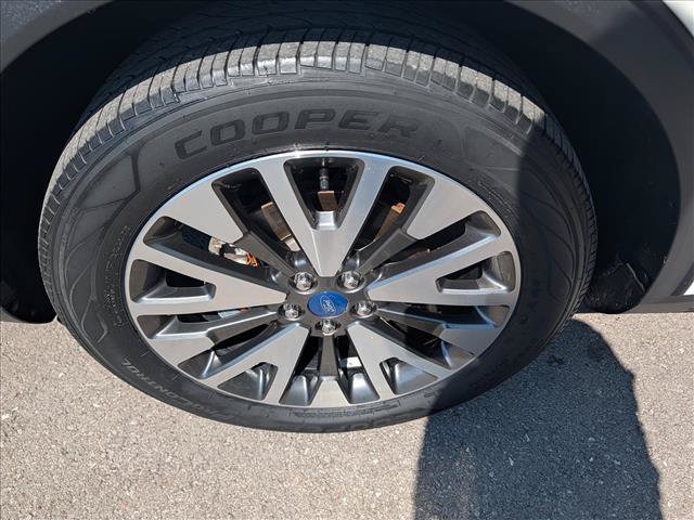 Used 2020 Ford Escape Titanium AWD/4WD image 9
